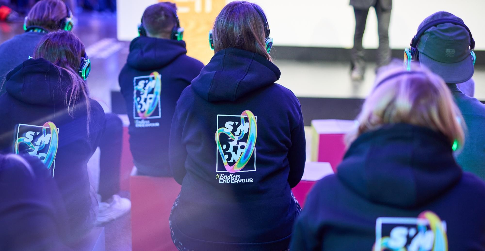Hoodie mit Symbioticon-Motiv
