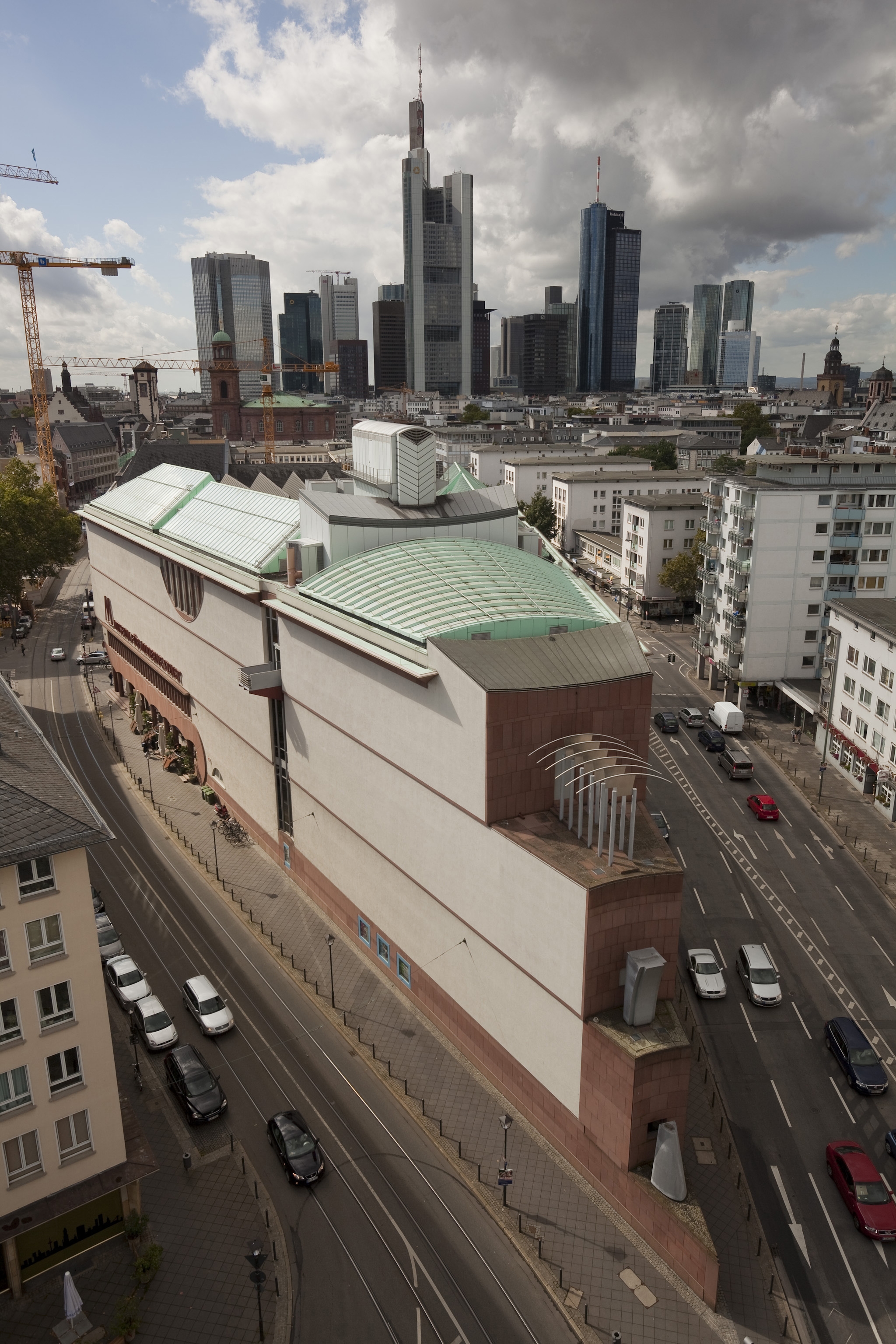 Außenansicht des MMK (Museum für moderne Kunst in Frankfurt am Main)