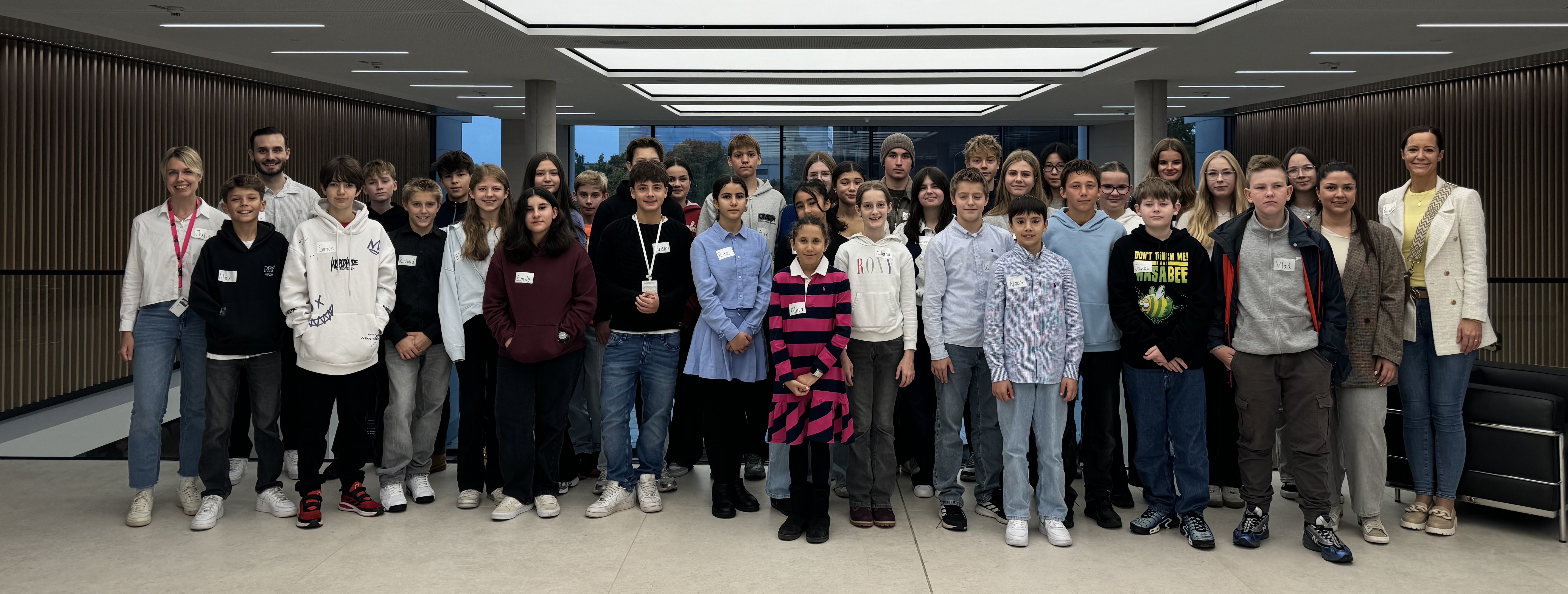 Teilnehmende bei Teens@deka