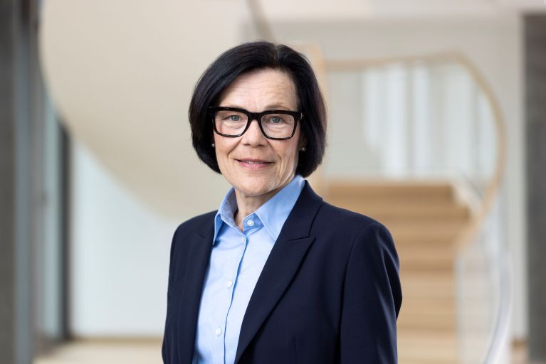 Portrait von Marion Spielmann, Vorstandsmitglied der Deka Gruppe