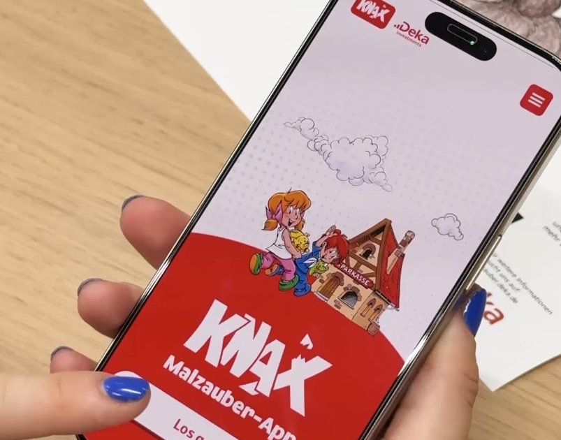 Smarphone zeigt KNAX-Malzauber-App