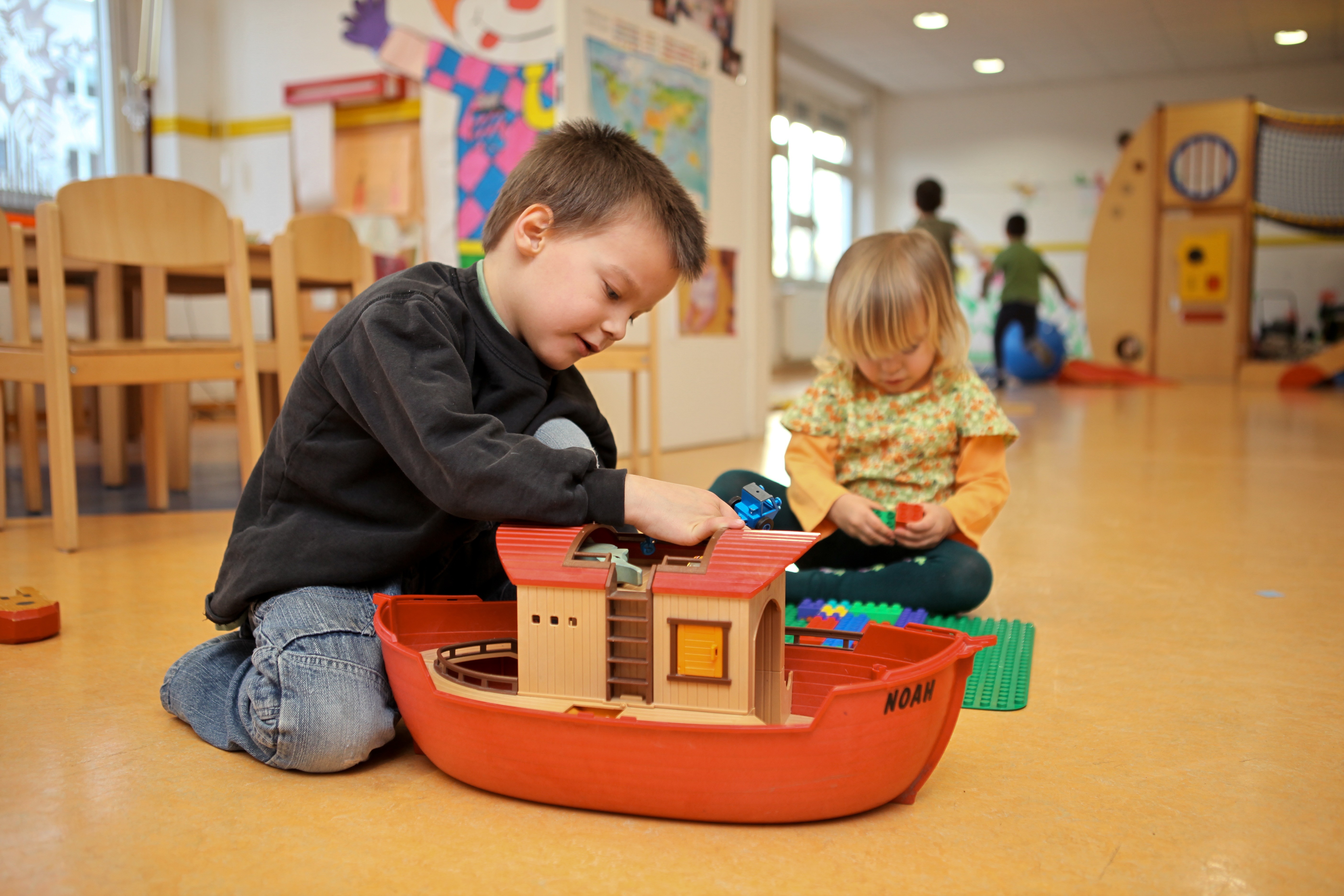 Freizeitbetreuung in der Arche Spielende Kinder